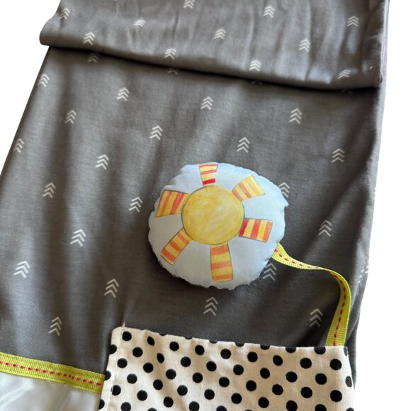 Demdaco Faith Activity Scarf Lightweight Pockets Textural Ribbons Mirror Crinkle - Picture 6 of 16